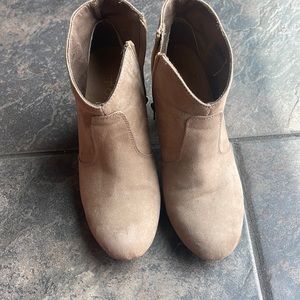 Heel booties size 7.5